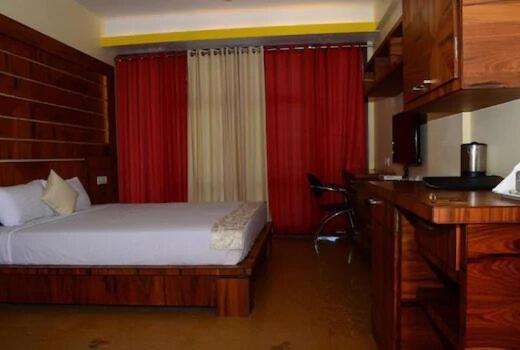 Mak Hotel Bangalore Extérieur photo