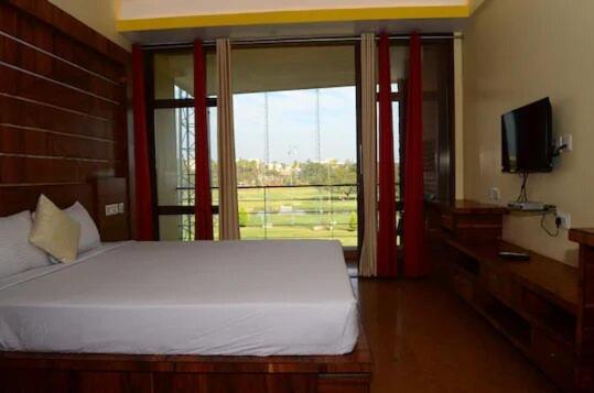 Mak Hotel Bangalore Extérieur photo
